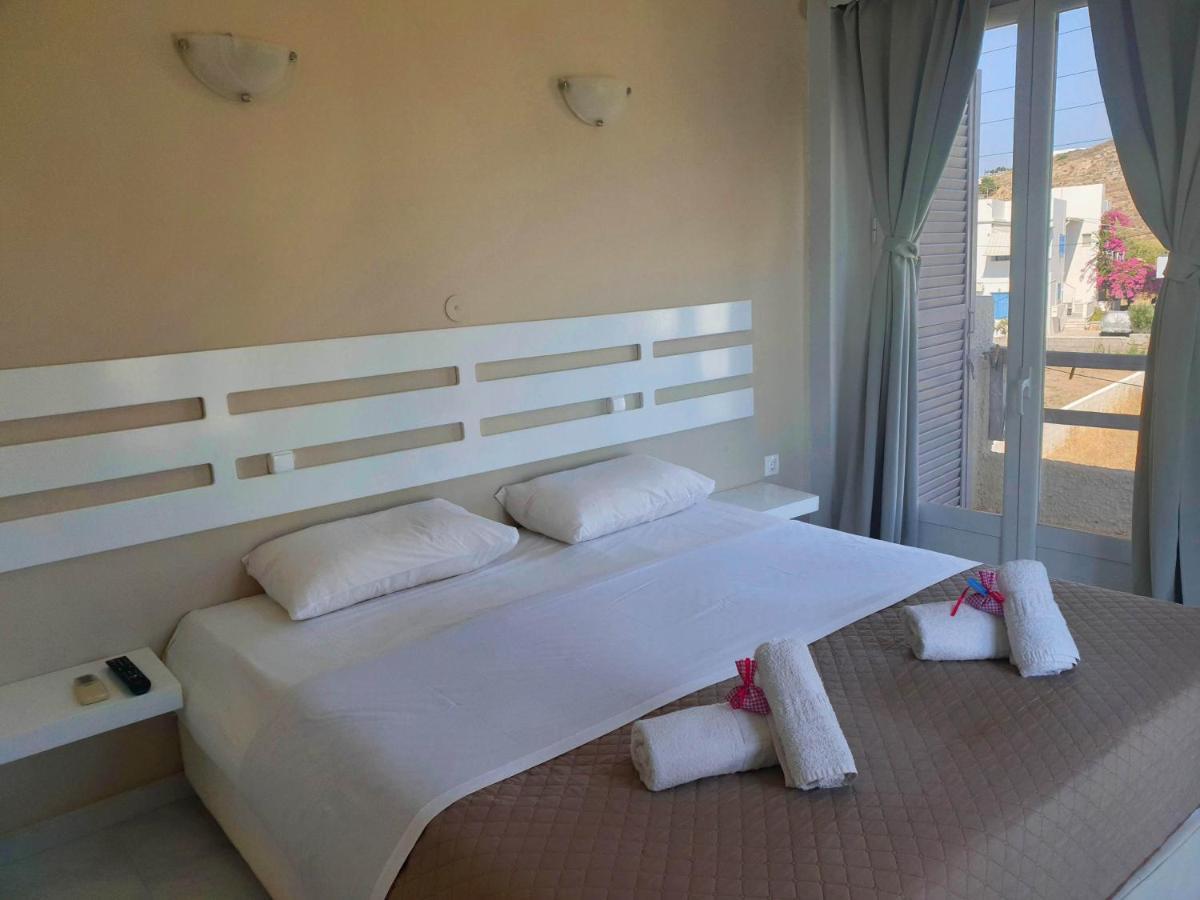 Syros Holidays Vári Esterno foto
